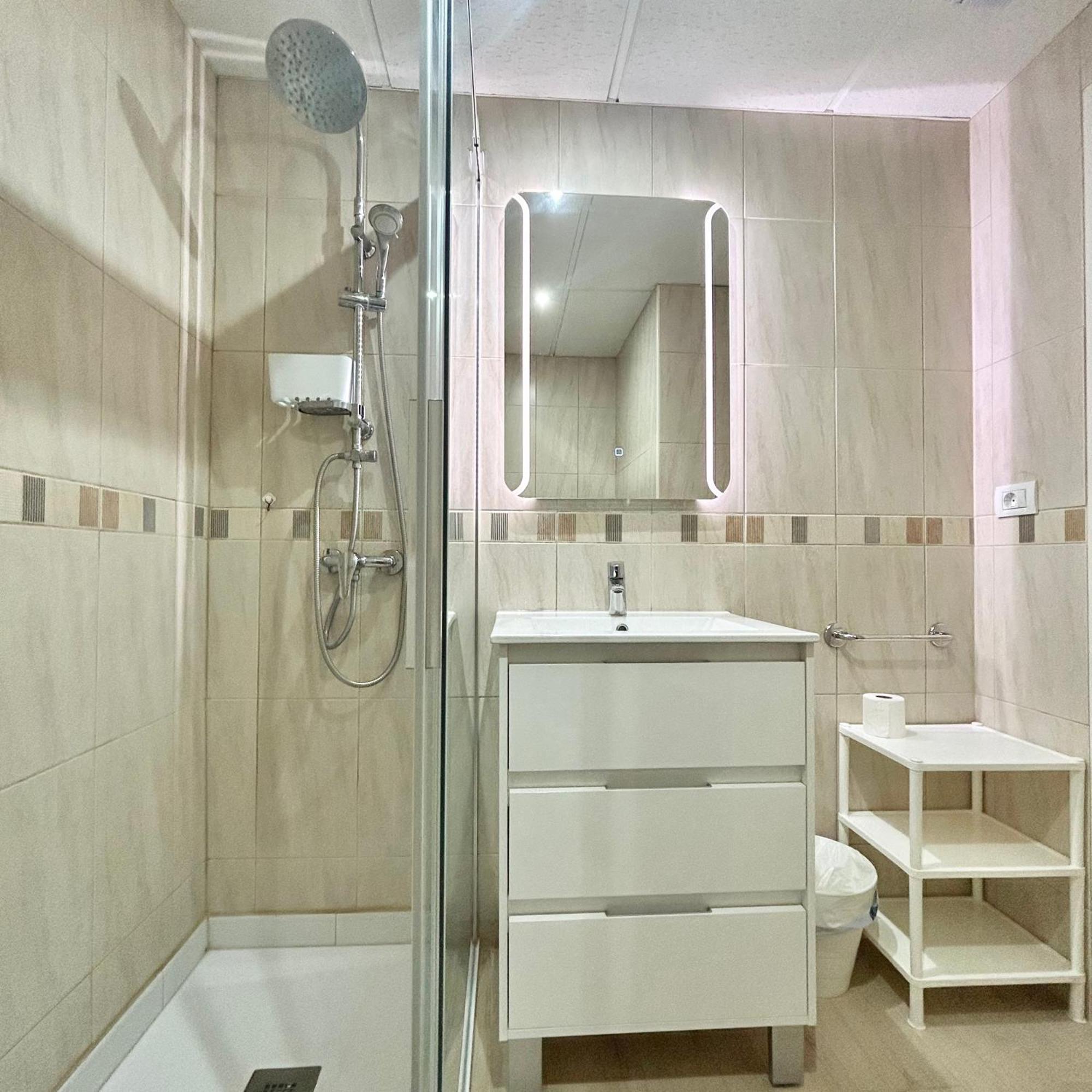Lovely 1 Bed Apartment In Castle Harbour C108 Los Cristianos  Exteriér fotografie