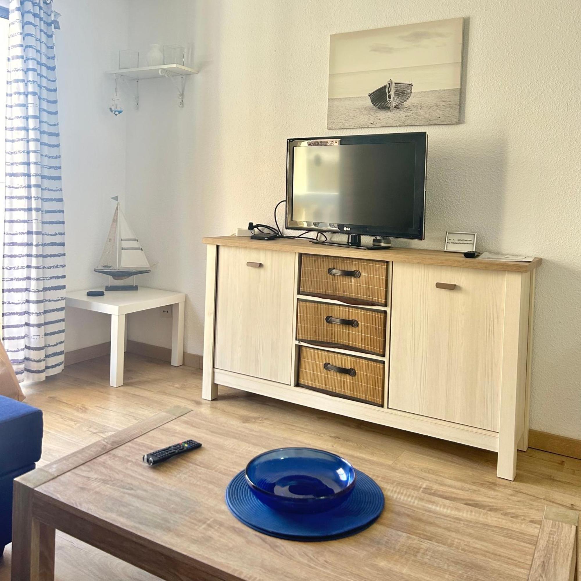 Lovely 1 Bed Apartment In Castle Harbour C108 Los Cristianos  Exteriér fotografie